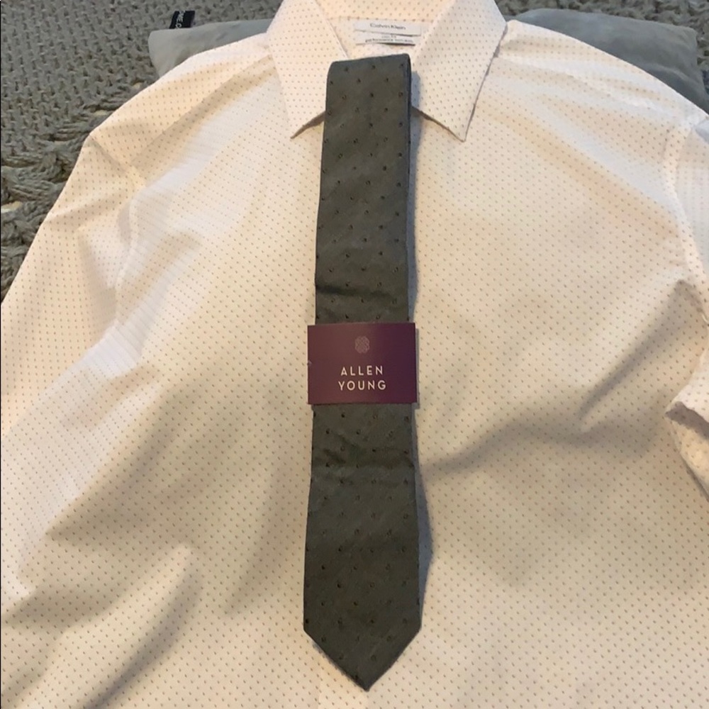 ALLEN YOUNG Men’s Tie